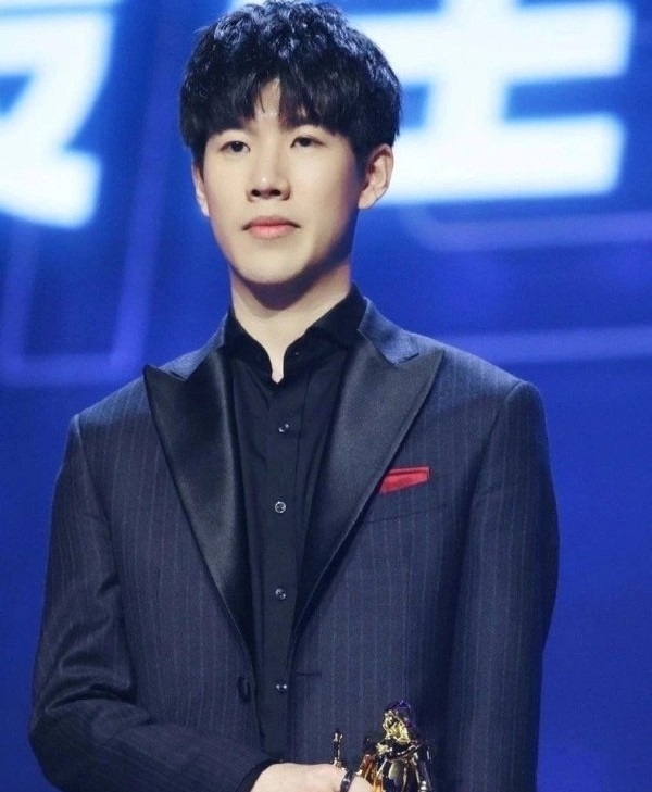 LNG出征海报：皆有可能，拨云见日一麒当先