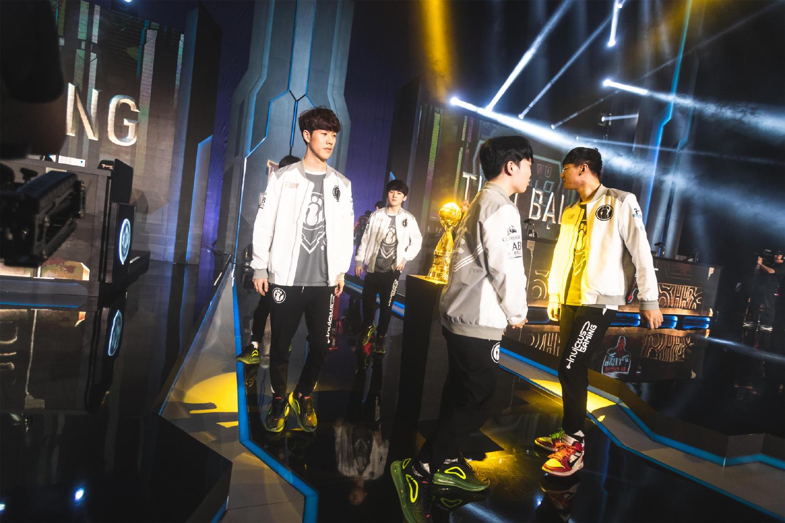 EDG不敌DRX淘汰，四强赛程已出