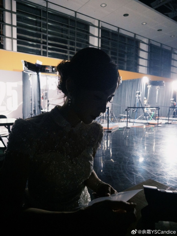 在今天BLG对阵WBG的比赛中，Xun使用蔚达成了在LPL的第100胜，是打野位第25位达成该成就的选手，恭喜Xun！